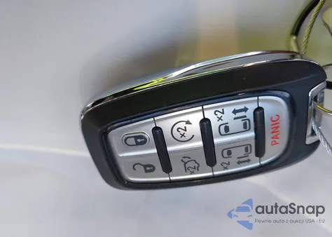 2023 Chrysler Pacifica Touring L из США, поврежденный, VIN 2C4RC1BG9PR590309